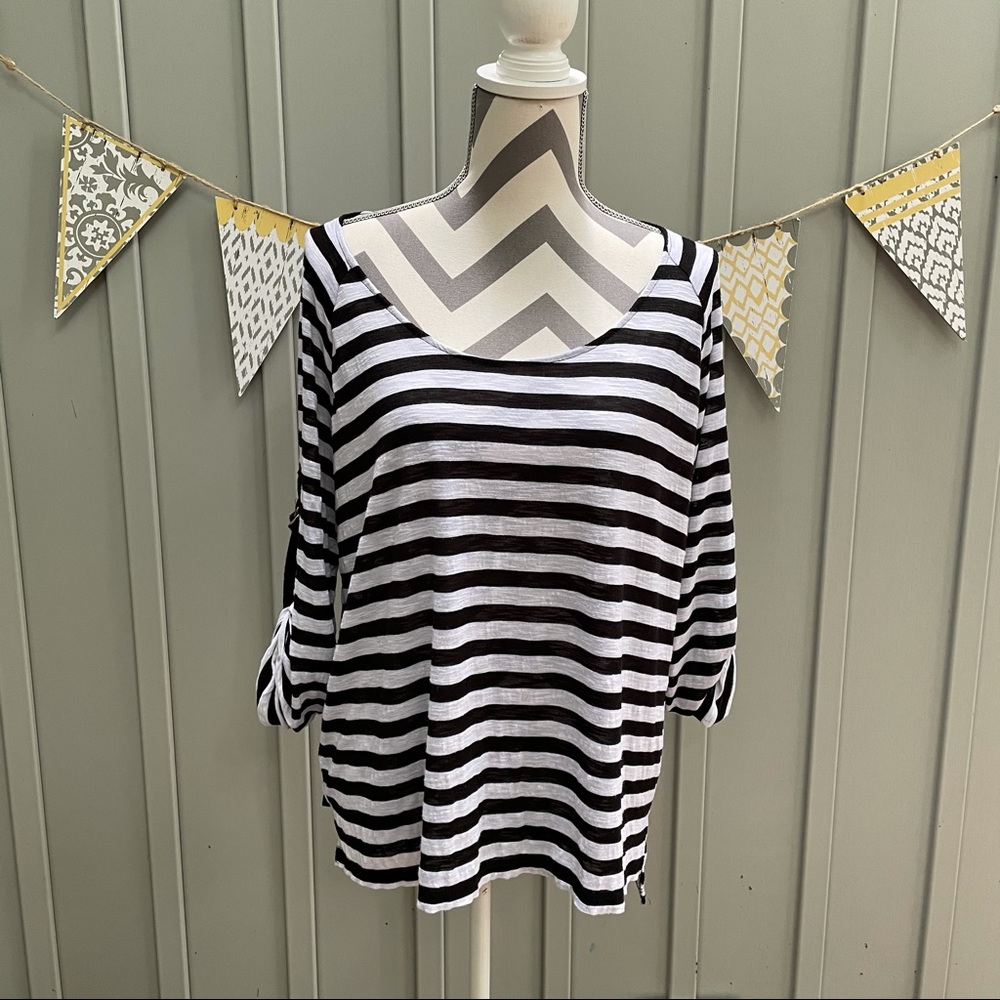 Ellen Tracy Black & White Stripe Shirt